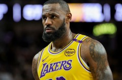 NBA雄鹿队2027年总冠军蓝图：字母哥约基奇内线搭档铸就王朝